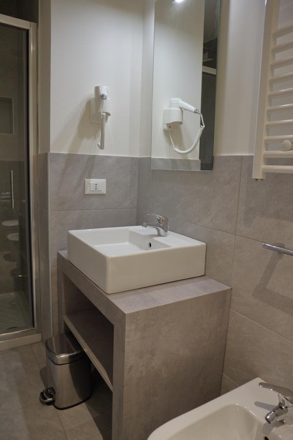 Dimora Dell'Arte - Foresteria Lombarda Smart Rent Sesto San Giovanni Eksteriør bilde